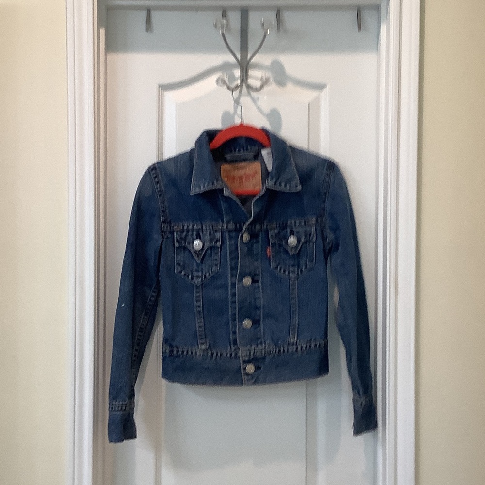Dark blue denim with button